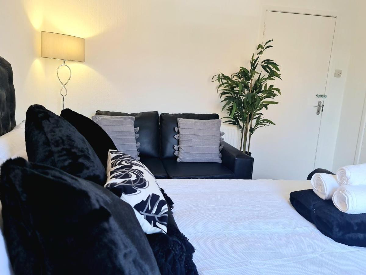 Immaculate 3-Bedrooms Dundee Apartment Exteriör bild